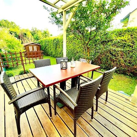 Schoene Wohnung Mit Eigenen Eingang Und Terrasse Gosseling Esterno foto