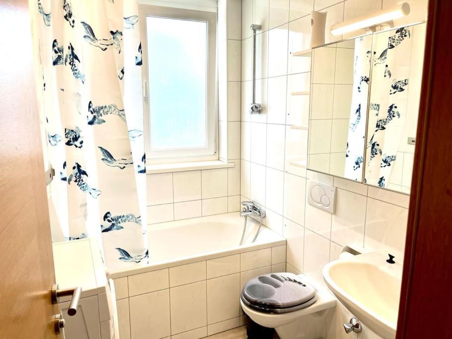 Schoene Wohnung Mit Eigenen Eingang Und Terrasse Gosseling Esterno foto